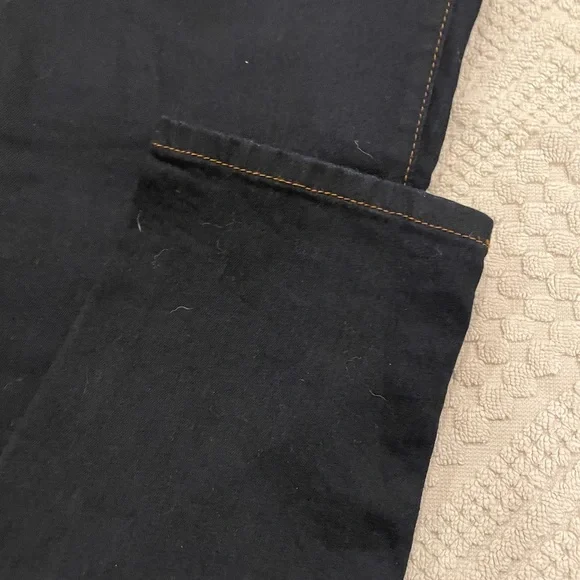 J Brand.Skinny Dark Wash Jeans - Picture 3 of 4